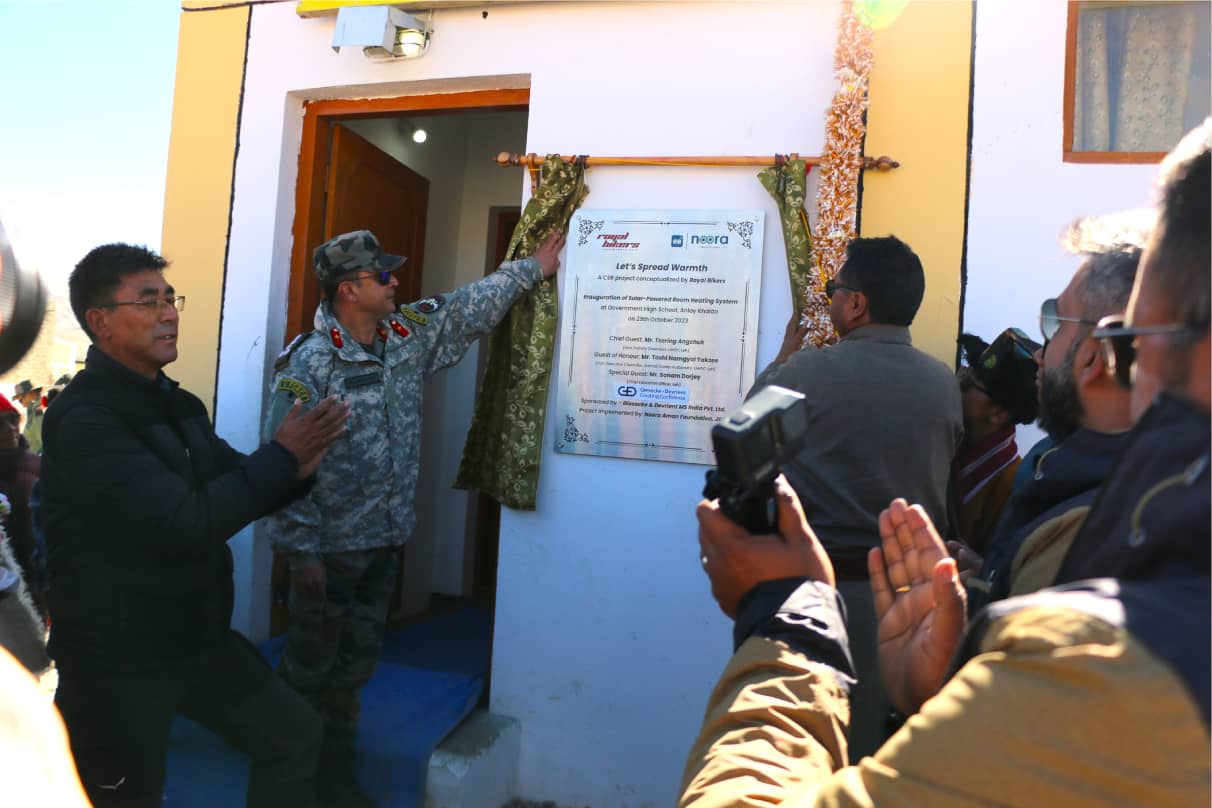 Inaugration-of plate by Mr Shailendra Bisht and Mr Tsering Angchuk